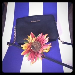 AUTHENTIC Michael Kors Jet Set Crossbody Bag